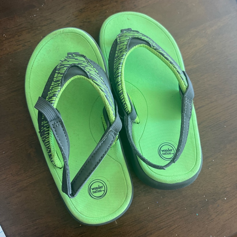 Kids 9/10 shoe